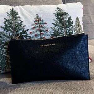 Michael Kors Black jetset large wristlet